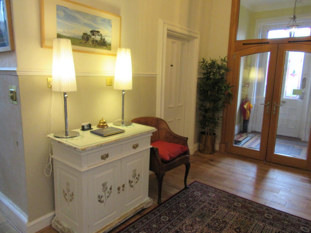 Middleton House Bed And Breakfast Огтерардер Екстер'єр фото
